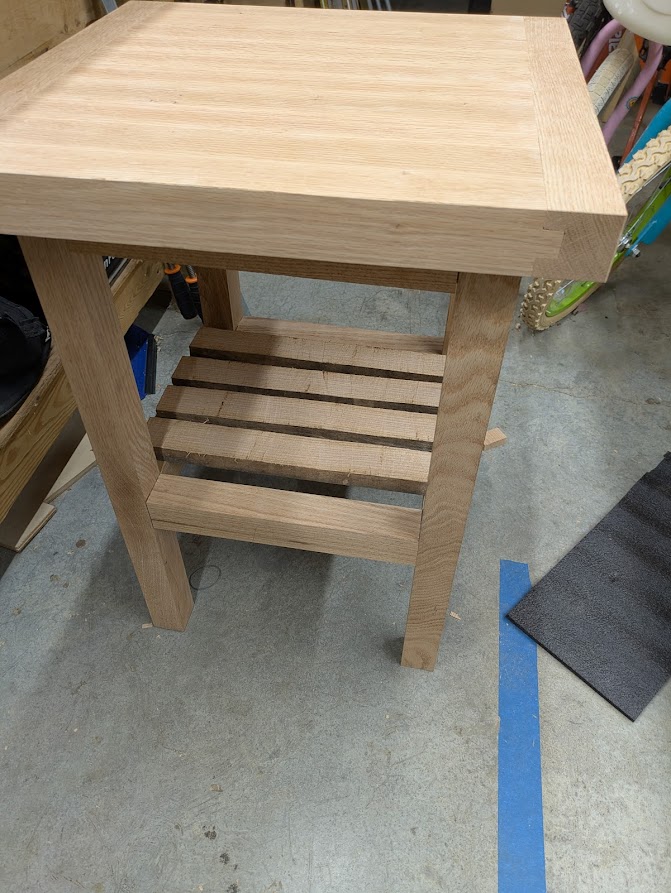 Laying out the slats to see how they fit.