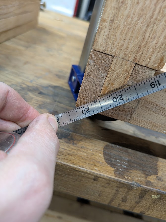 Measuring 21 1/4" on the diagonal