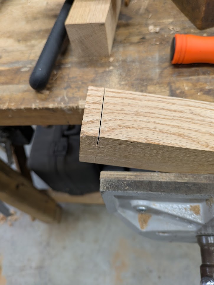 Picture of a saw kerf