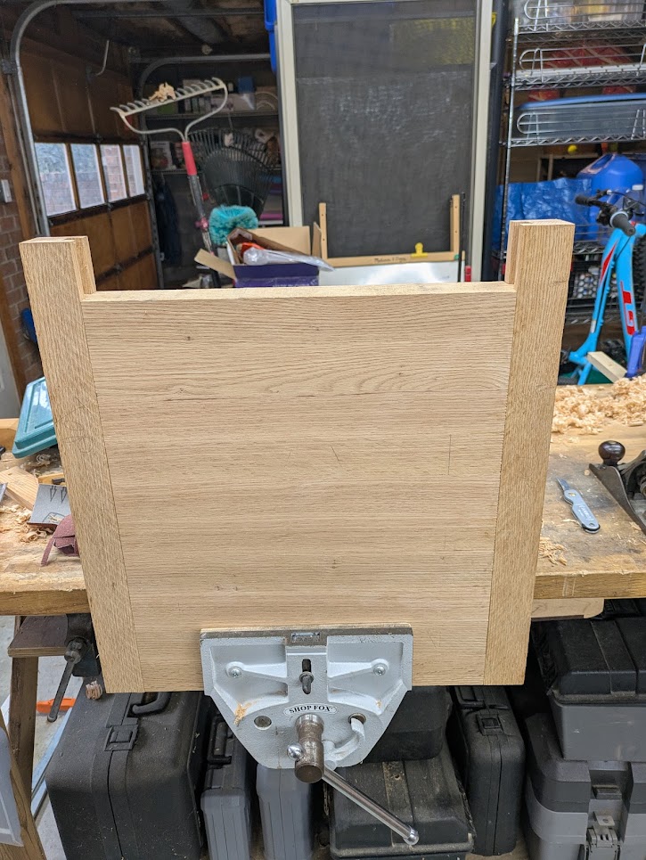 The table top in my vise after the glue dried